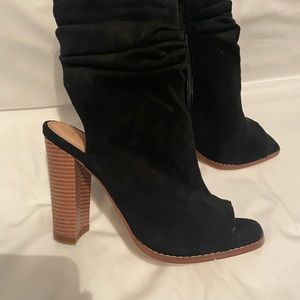 LILIANA black size 9